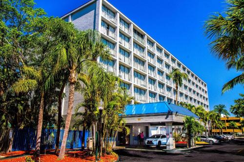 North Miami Beach Gardens Inn & Suites