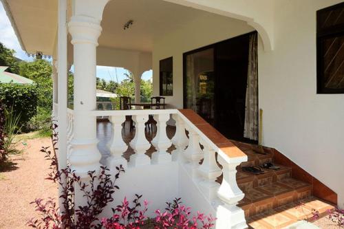 Bejárat, Coco Bay Guest House in Seychelles szigetek