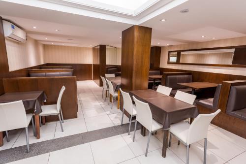 Étterem, Estocolmo Hotel by bund in La Perla