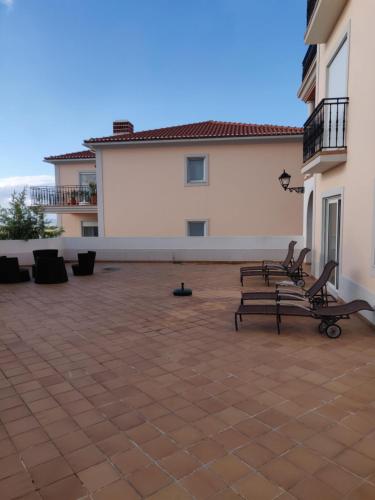  Praia Del Rey Seaview Apartment in Casal da Lagoa Seca