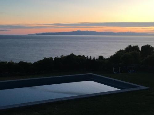 Pico da Vigia in Santa Barbara