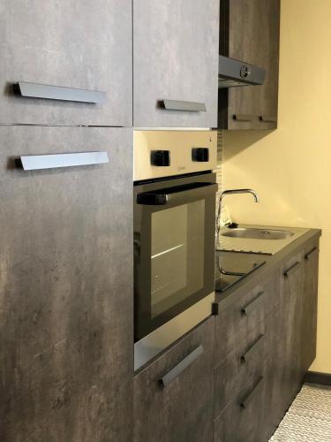One-Bedroom Apartment image 1