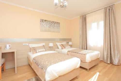 Rooms by the sea Kastel Novi Kastela - 17909 - image 5