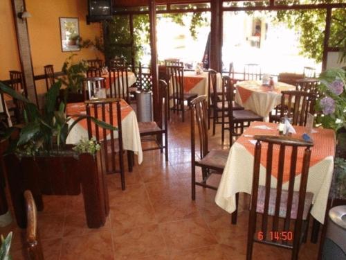 Family Hotel Hit – Kiten, WY