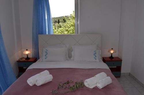  XENIOS ZEUS 2 in Koroni