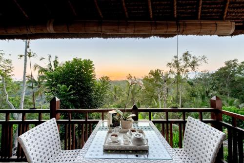 Villa Vastu - Tap to explore photos