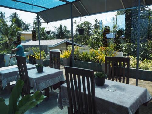 Restaurant, Daffon Guest House in Negombo