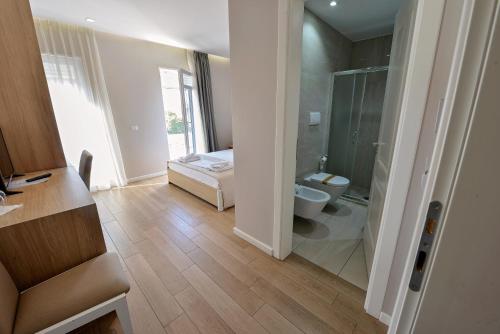 Alis Hotel - image 7