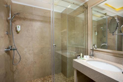 Pegasos Deluxe Beach Hotel - image 8