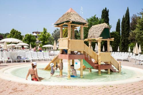 Piscină, Norcenni Aparthotel in Figline Valdarno