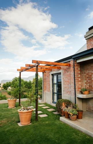 Vineyard Views Country House - 정원