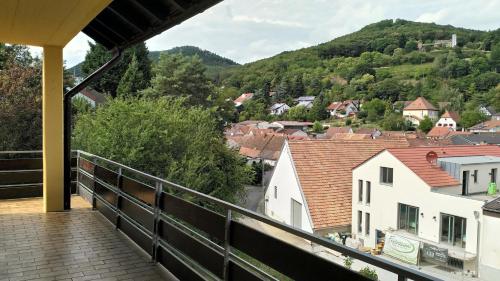 Ferienwohnung "Burgpanorama" in der Sudpfalz in Leinsweiler