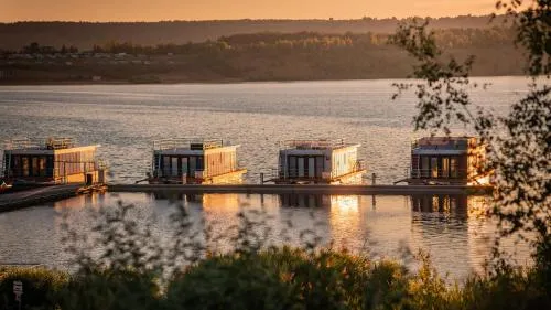 Hausboote und Ferienhäuser Marina Mücheln in Mücheln, Deutschland