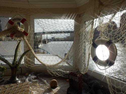 Hotelschiff Perle Bremen - image 13