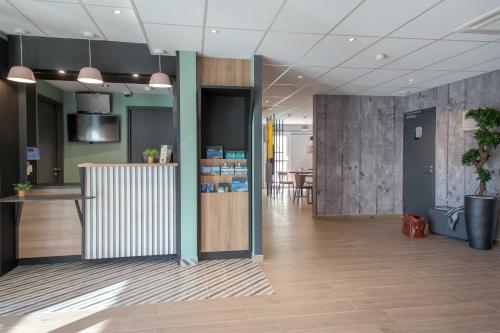 Vestíbulo, B&B HOTEL Sainte-Maxime Golfe de Saint Tropez in Sainte-Maxime