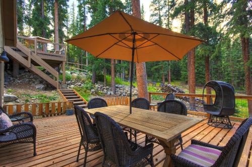 Black Bear Chalet home - image 6