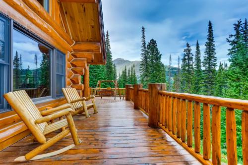 New Listing! Idyllic Mountain-View Home home - image 9