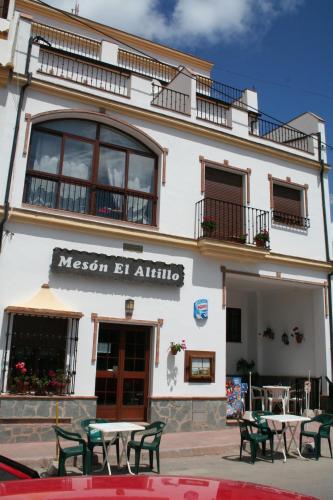 Apartamentos Sierra del Hacho - Atajate