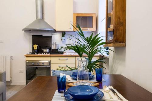Colosseum/Panisperna Nina apartament with terrace, Рим (фото 8)