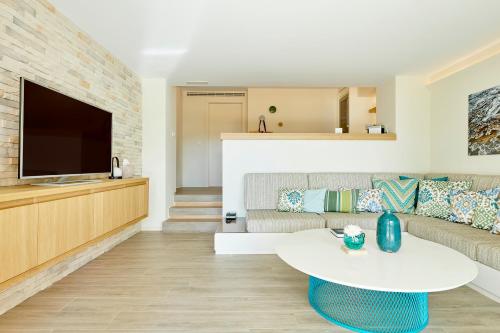 7Pines Resort Ibiza - image 2