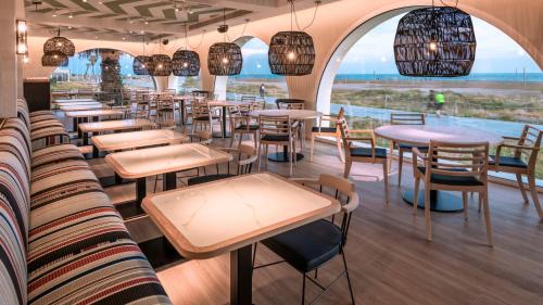 Hotel Playafels - image 4