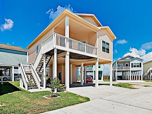 New Listing! Coastal New-Build with Pool home - image 2