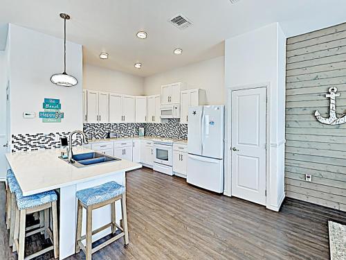 New Listing! Coastal New-Build with Pool home - image 9