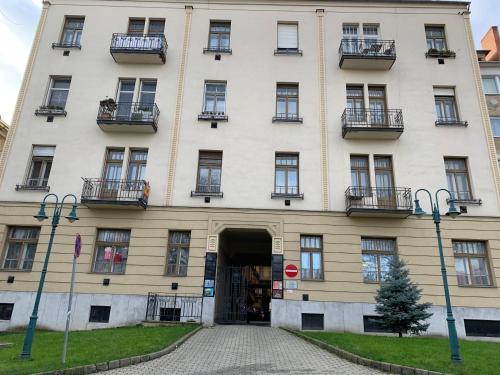 Exterior view, W19 Apartments in Miskolc