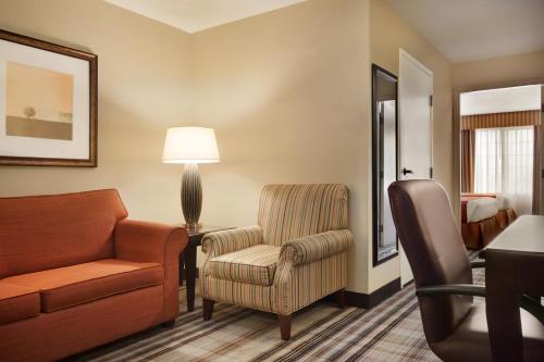 Country Inn & Suites by Radisson, Lexington, VA