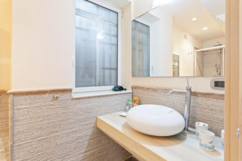 Penelope Seaview Apartment - image 13