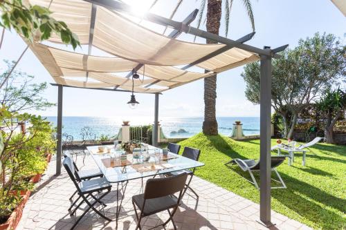 GuestHost - Penelope Seaview Apartment - Catania