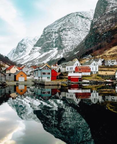 Visit Undredal