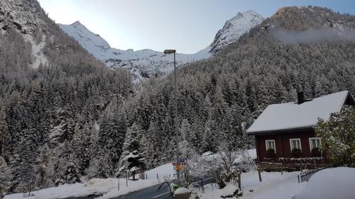 Apkārtne, Gästehaus Alpenglühn (Gastehaus Alpengluhn) in Vasena