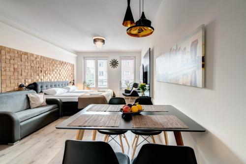 Live & Travel Old Town Apartments 4