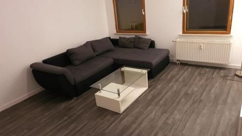 2 Zimmer Wohnung neben der Burg 10.4km von Petersberg entfernt