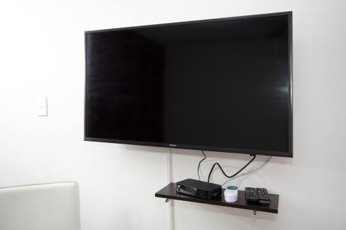 One-Bedroom Apartment image 9