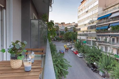 Elegant Apartment near Acropolis Walk to Plaka & Metro, Ateny (zdjęcie 8)