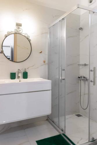 Elegant Apartment near Acropolis Walk to Plaka & Metro, Ateny (zdjęcie 7)