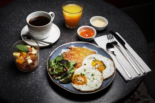 French Theory - image 5