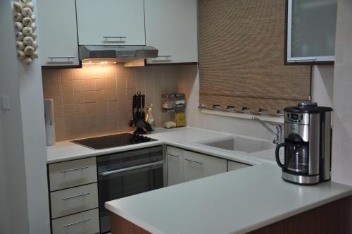 2 Bed, 2 Bath Apartment In Mandria in 曼德里亞