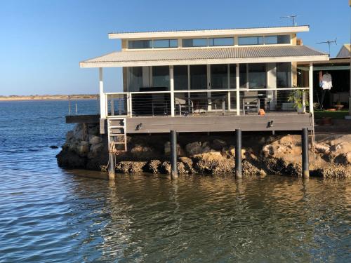 Exterior view, Pelican Point Waterfront Resort  in Carnarvon
