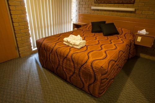 . Darling Junction motor inn