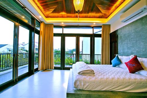. Azumi 01 bedroom balcony 2nd floor Apartment Hoian