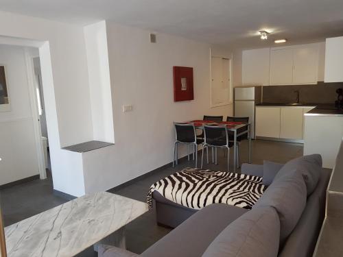 Lovely bungalow for four close to beach and city in Torrevieja - image 12