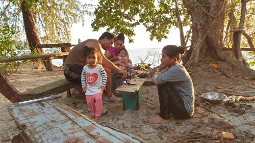 Crusoe Koh Takiev Island