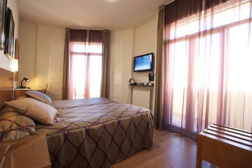 Rincón de Gran Vía - image 4