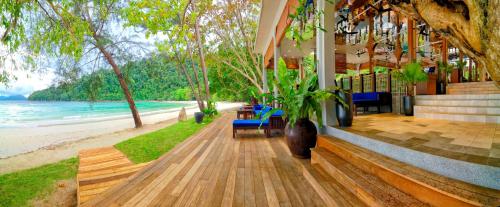 Bunga Raya Island Resort & Spa Hotel