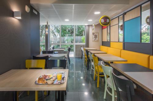B&B 호텔 Douai Parc des Expos Cuincy - 식음료(F&B)