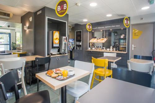 B&B 호텔 Douai Parc des Expos Cuincy - 식음료(F&B)
