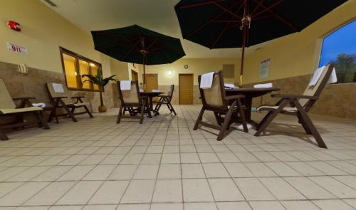 泳池, 蘇福爾斯麗怡酒店 (Country Inn & Suites by Radisson, Sioux Falls, SD) in 蘇瀑布 (SD)